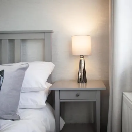 Дом отдыха Stylish And Modern 3 Bedroom House Лидс